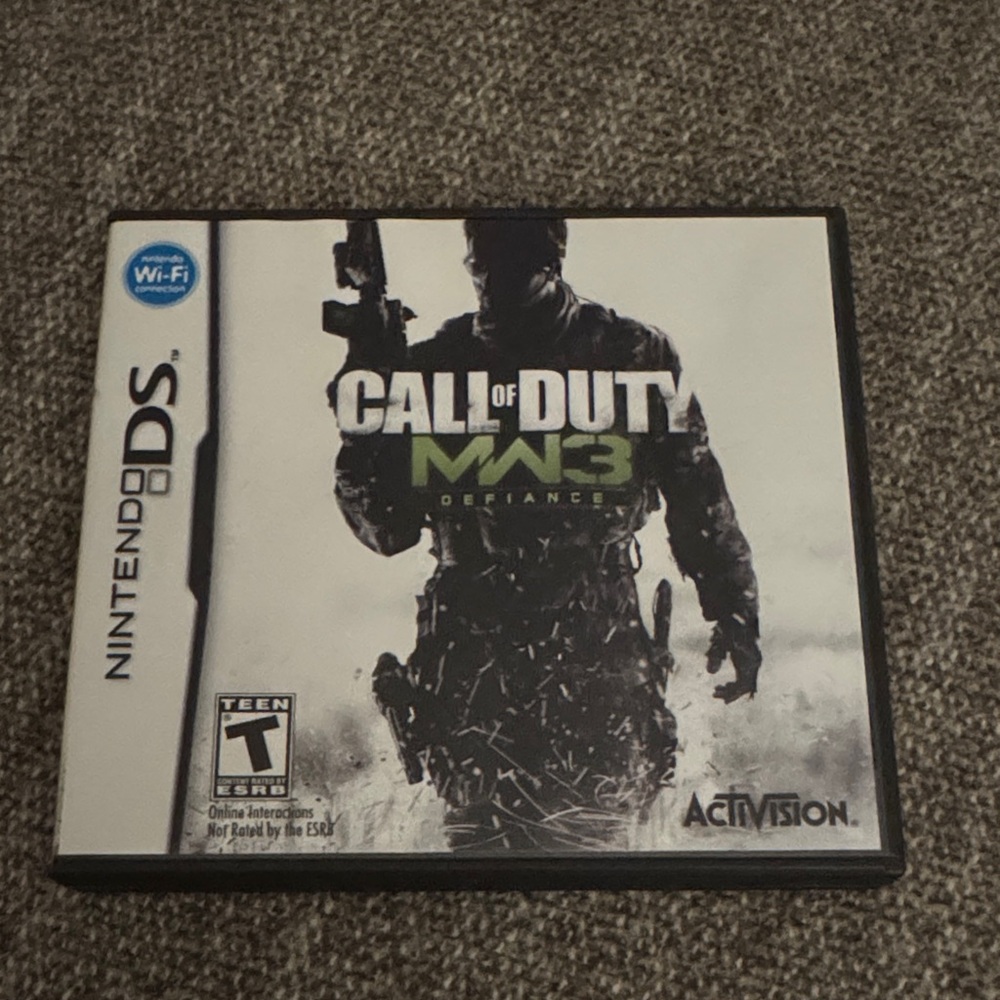 Call of Duty: MW3 Defiance Nintendo DS CASE & guidebook ONLY